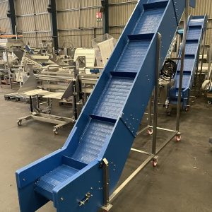 UPM Fllighted Intralox Elevators