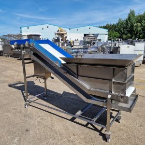 Opal Flighted Conveyor with Hopper, Chute and Cage
